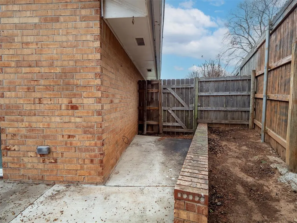 Photo 21 — 828 Golden Eagle Drive, Norman, OK 73072