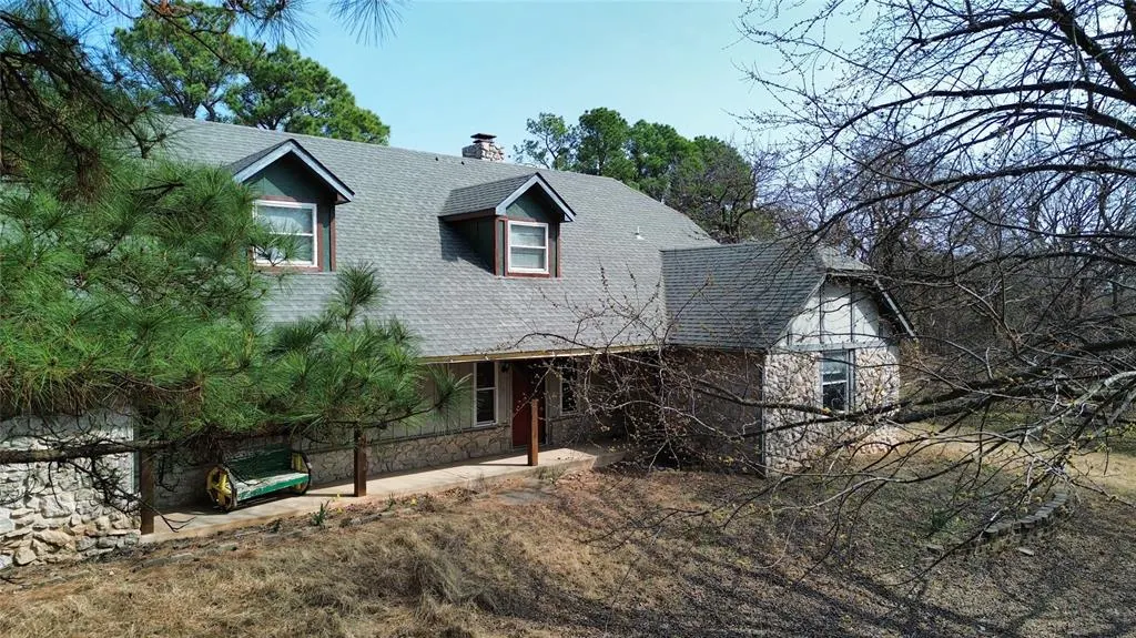 Photo 2 — 6704 Hidden Hills Drive, Edmond, OK 73034