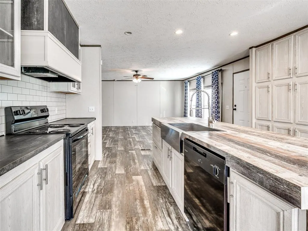 Photo 15 — 3063 E 108th Road, Wellston, OK 74881