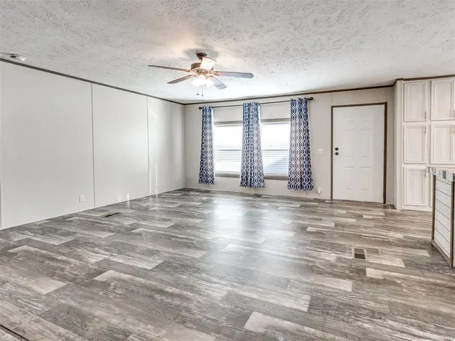 Photo 6 — 3063 E 108th Road, Wellston, OK 74881