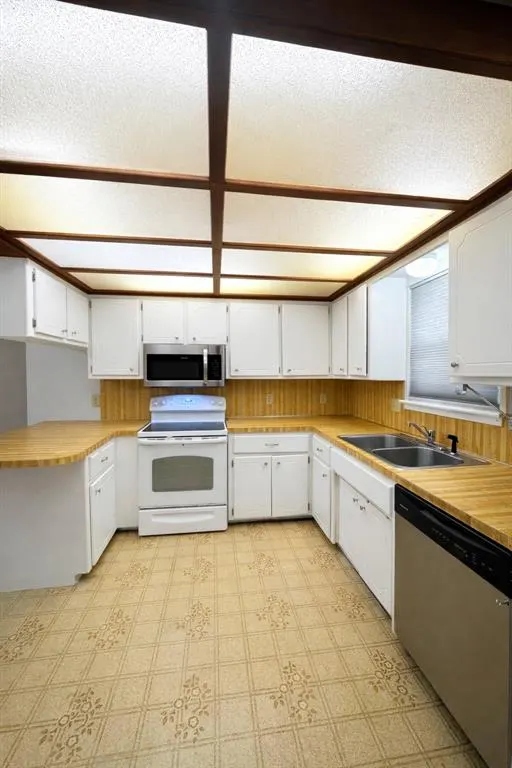 Photo 6 — 2909 Broadway Terrace, Moore, OK 73160