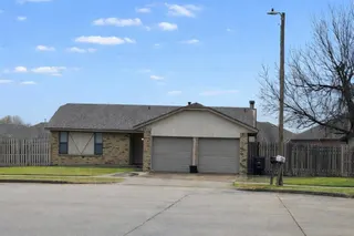 Sold home at 2909 Broadway Terrace