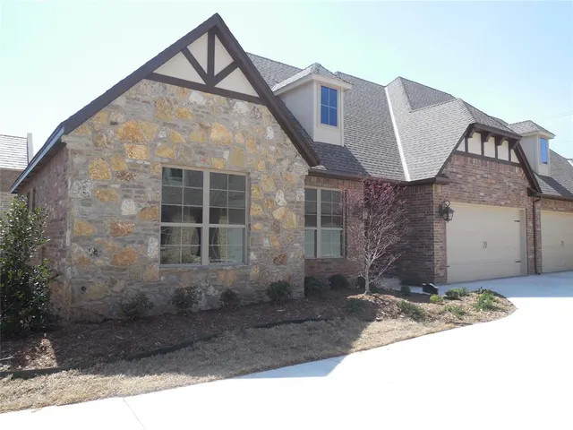 Front exterior — 3408 Enclave Lane, Norman, OK 73072