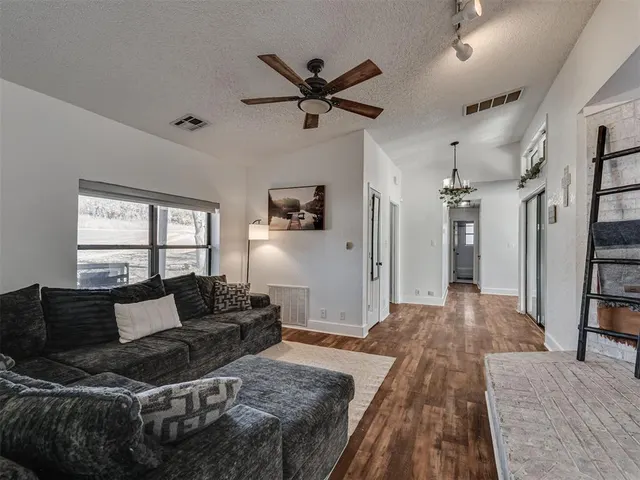 Photo 4 — 20836 SE 149th Street, Newalla, OK 74857