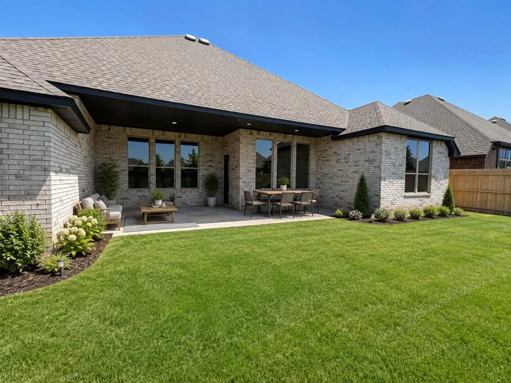 Photo 49 — 14617 NW Brantwood Drive, Oklahoma City, OK 73142