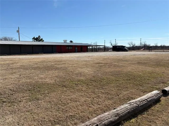 Photo 5 — 1704 E Highway 70 Highway, Kingston, OK 73439