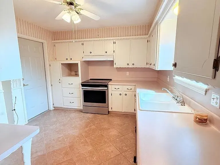 Photo 9 — 7708 S Miller Boulevard, Oklahoma City, OK 73159