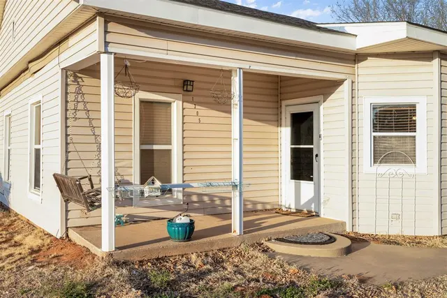 Photo 4 — 1305 W 6th Street, Elk City, OK 73644