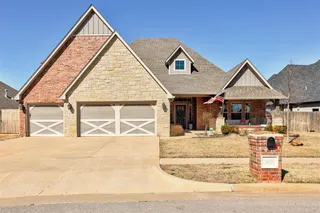 Sold home at 18909 Hill Valley Way