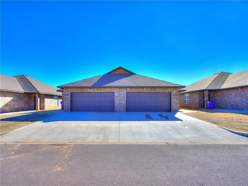 Front exterior — 3012 Sydney Way, Chickasha, OK 73018