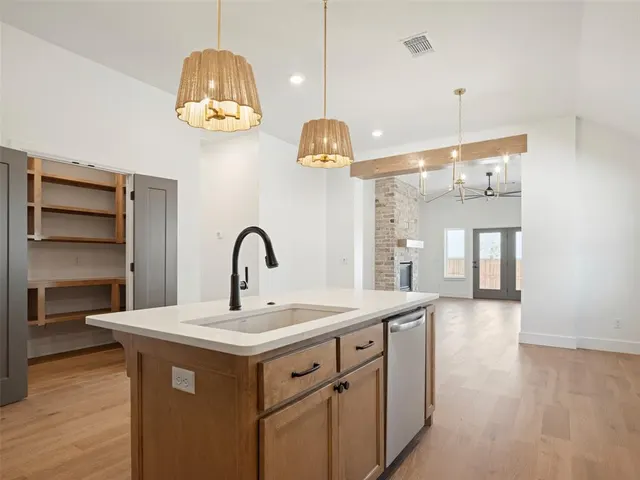 Photo 7 — 1428 SW 163rd Street, Oklahoma City, OK 73170