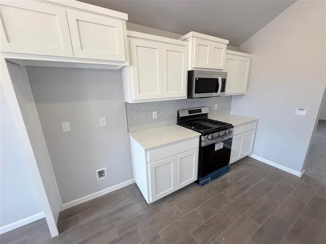 Photo 5 — 19633 Ferris Drive, Edmond, OK 73012