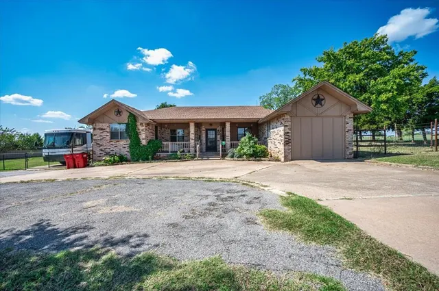 Photo 2 — 11315 State Highway 76, Lindsay, OK 73052
