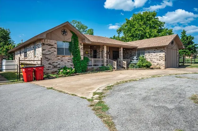 Photo 3 — 11315 State Highway 76, Lindsay, OK 73052