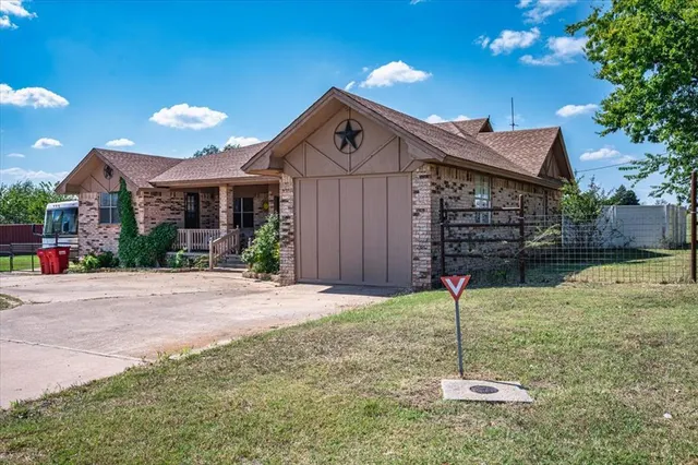 Photo 4 — 11315 State Highway 76, Lindsay, OK 73052