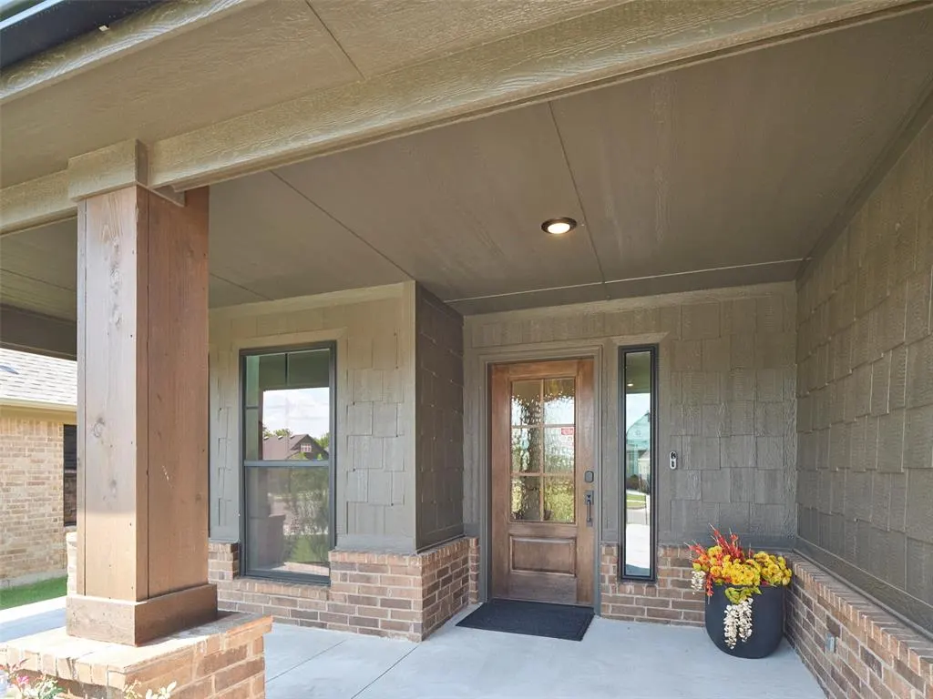 Photo 2 — 12733 NW 2nd Street, Yukon, OK 73099