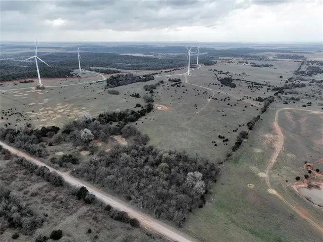 Photo 2 — 0000 County Street 2760, Minco, OK 73059