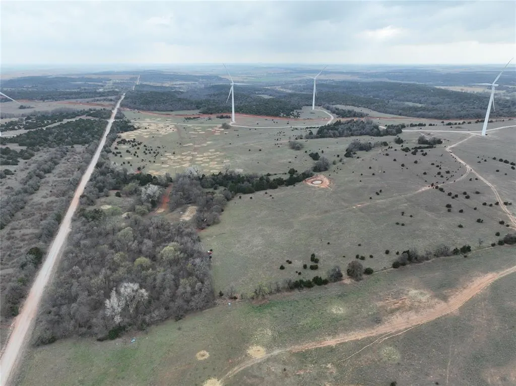 Photo 4 — 0000 County Street 2760, Minco, OK 73059