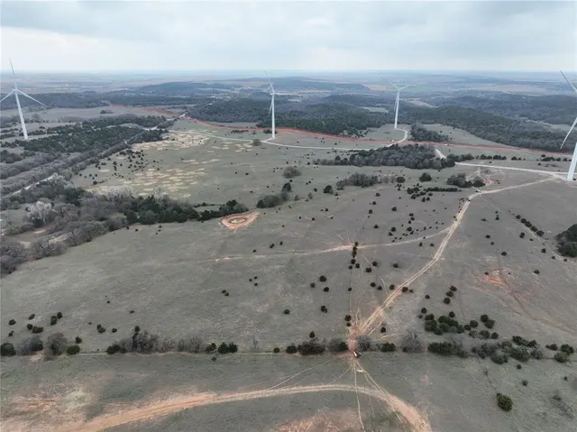 Photo 5 — 0000 County Street 2760, Minco, OK 73059