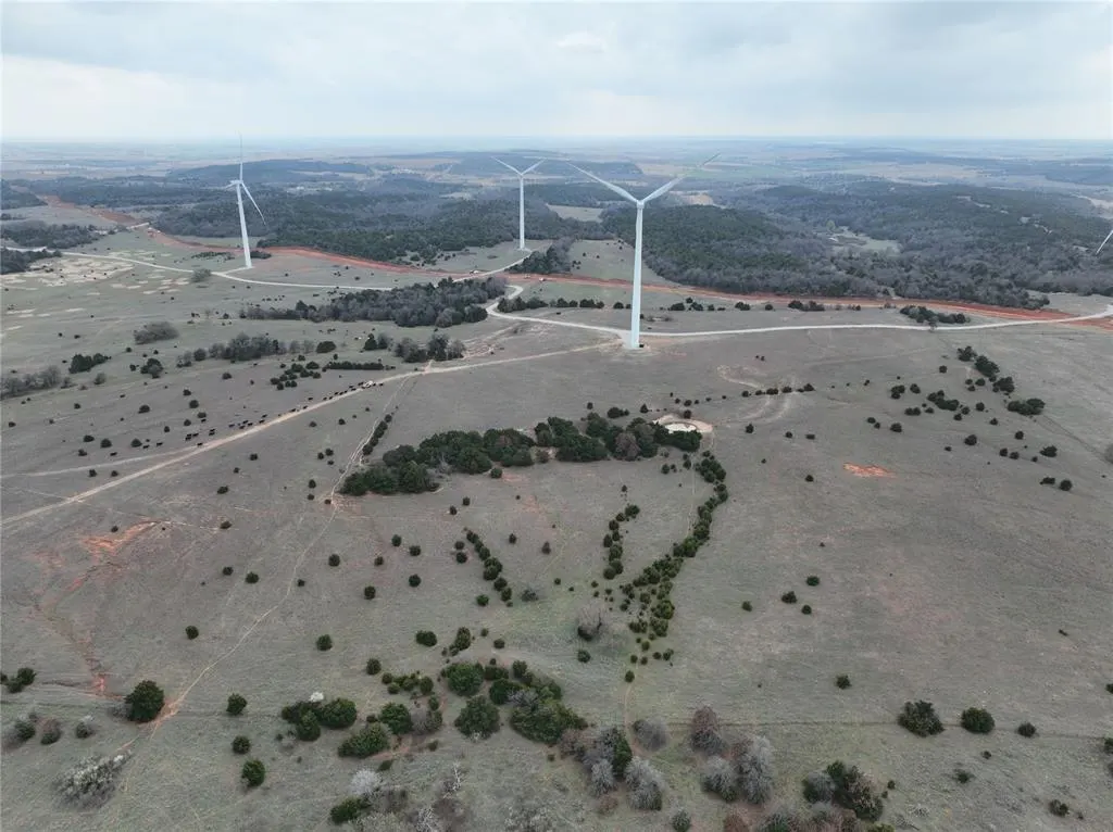 Photo 8 — 0000 County Street 2760, Minco, OK 73059