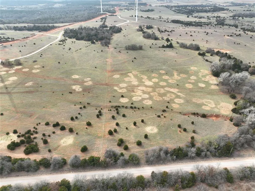 Photo 14 — 0000 County Street 2760, Minco, OK 73059