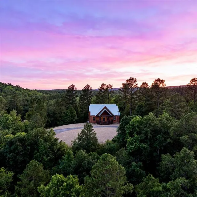 Photo 2 — 31 Rough Cut Circle, Broken Bow, OK 74728