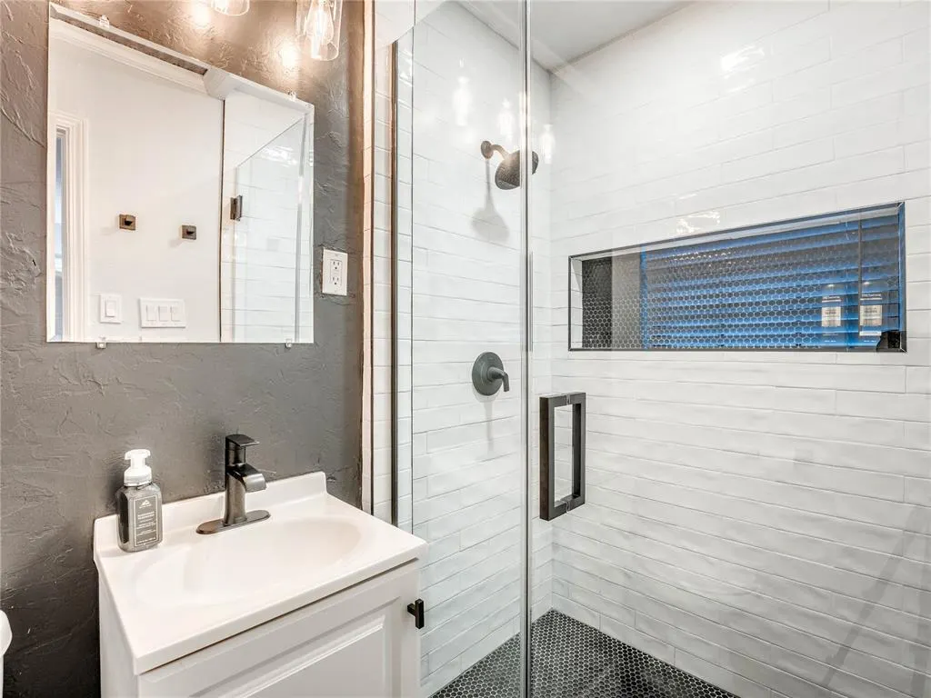 Photo 14 — 1710 Westminster Place, Oklahoma City, OK 73120