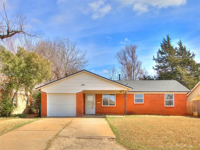 Photo 7 — 1104 Stansell Drive, Midwest City, OK 73110