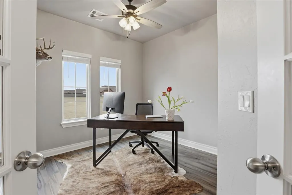Photo 5 — 29937 Jade Street, Cashion, OK 73016