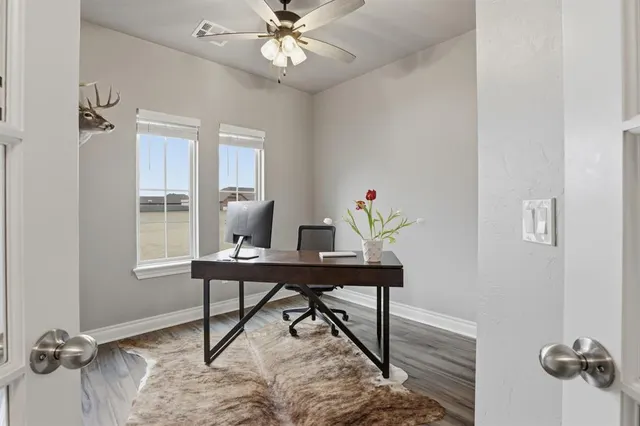 Photo 5 — 29937 Jade Street, Cashion, OK 73016