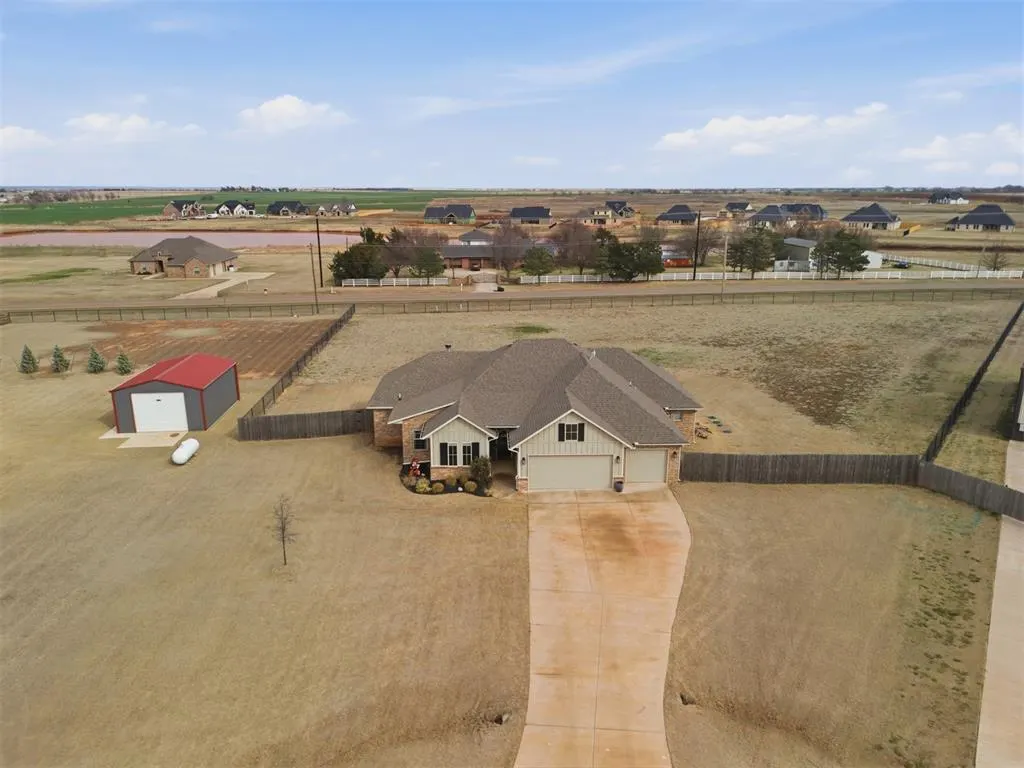 Photo 36 — 29937 Jade Street, Cashion, OK 73016