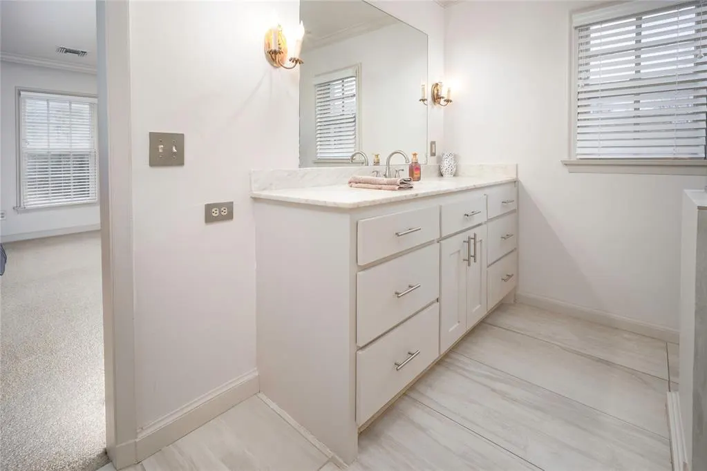 Photo 19 — 6456 Brandywine Lane, Oklahoma City, OK 73116