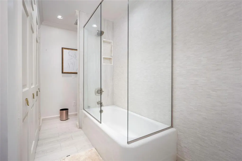 Photo 24 — 6456 Brandywine Lane, Oklahoma City, OK 73116