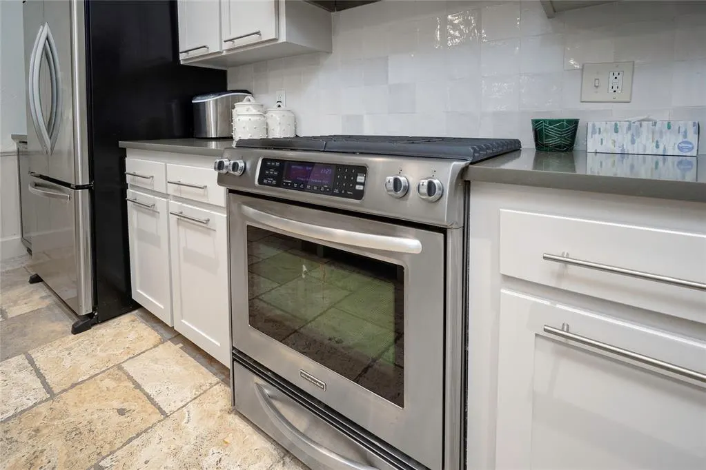 Photo 14 — 6456 Brandywine Lane, Oklahoma City, OK 73116