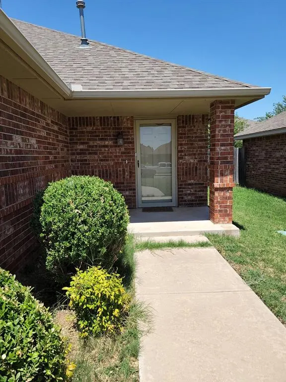 Photo 3 — 917 SW 37th Street 919, Moore, OK 73160
