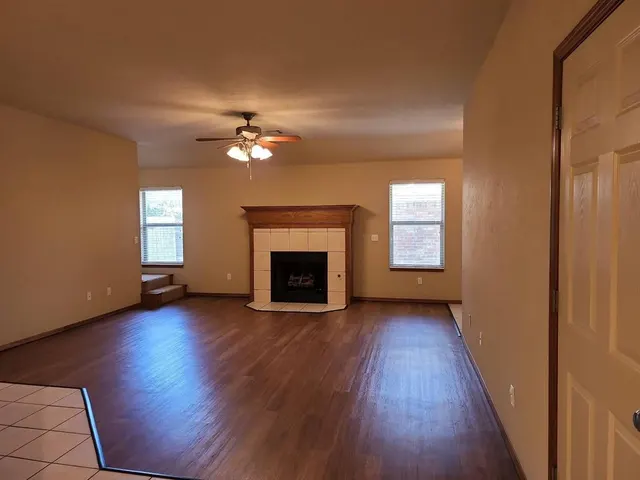 Photo 6 — 917 SW 37th Street 919, Moore, OK 73160