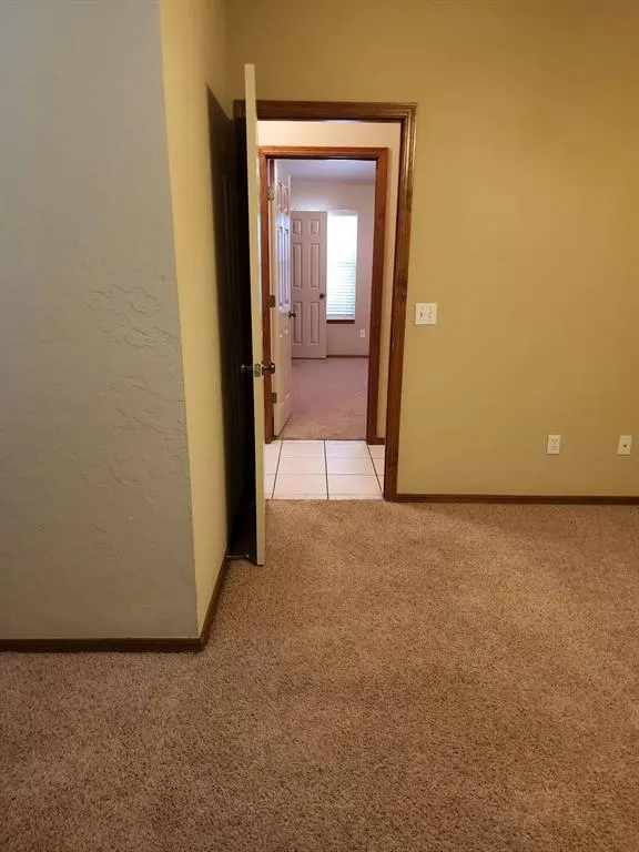 Photo 12 — 917 SW 37th Street 919, Moore, OK 73160