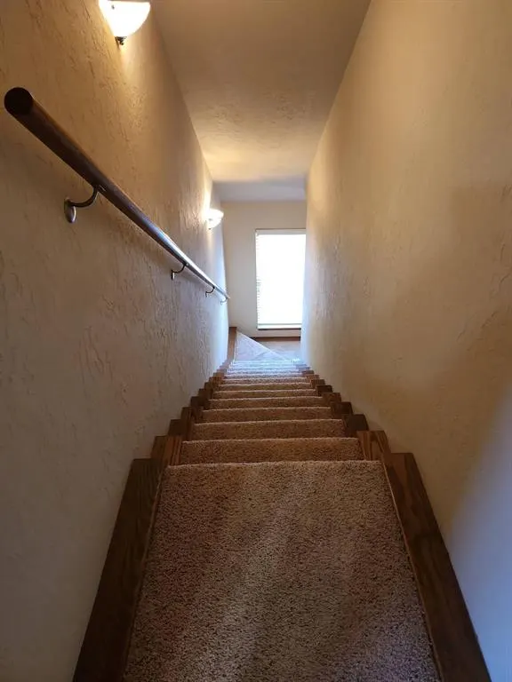 Photo 17 — 917 SW 37th Street 919, Moore, OK 73160
