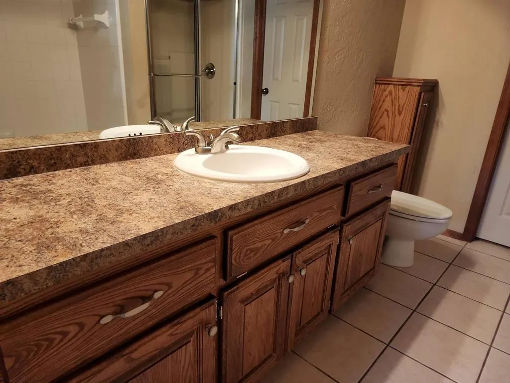 Photo 19 — 917 SW 37th Street 919, Moore, OK 73160