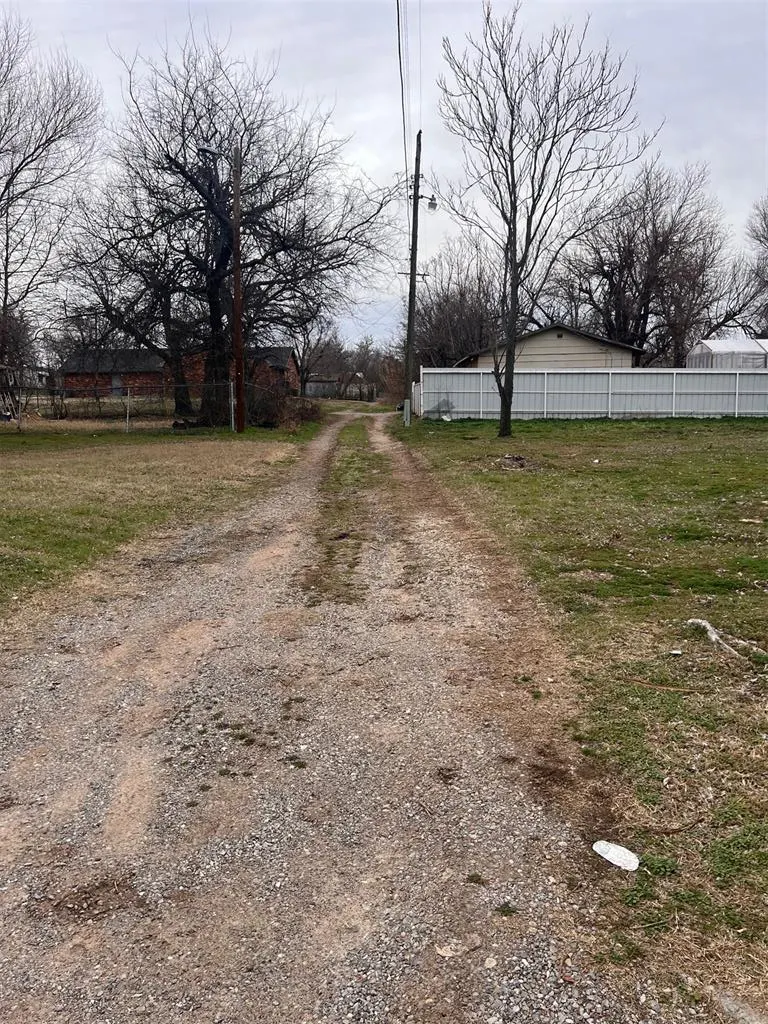 Photo 17 — 820 N Admire Avenue, El Reno, OK 73036
