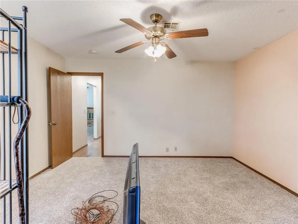 Photo 12 — 1220 Sequoyah Street A, Edmond, OK 73003