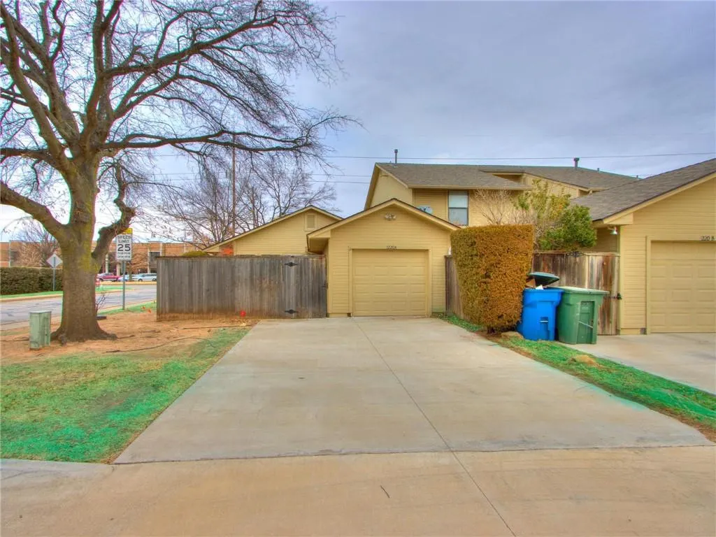 Photo 20 — 1220 Sequoyah Street A, Edmond, OK 73003