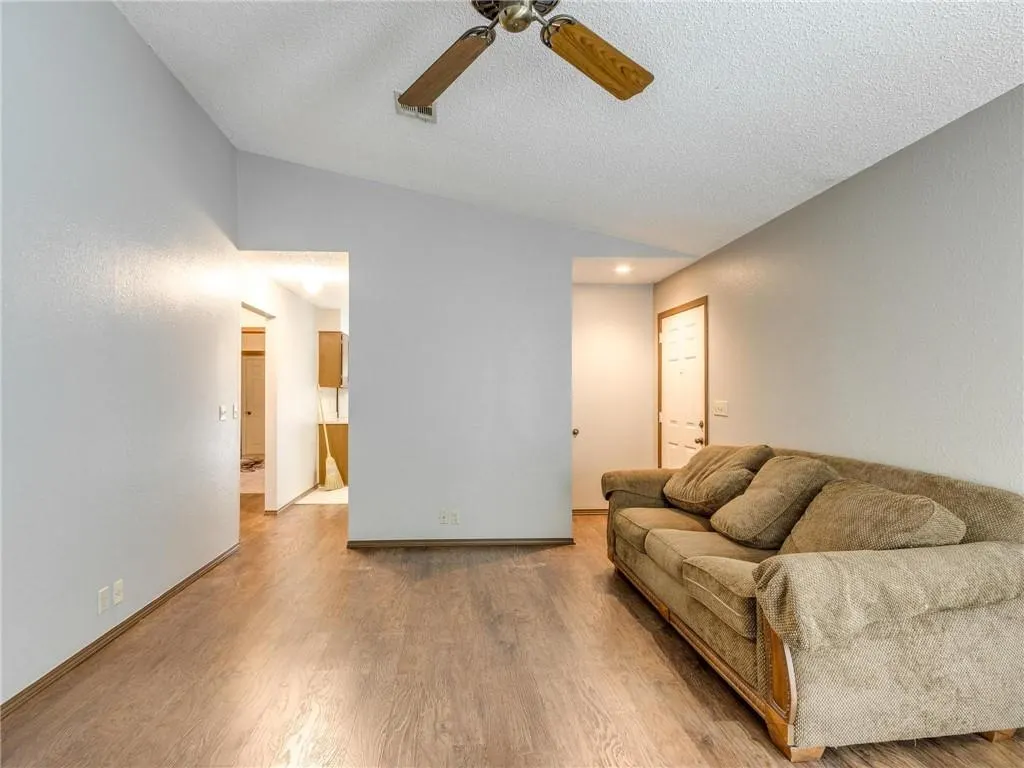Photo 27 — 1220 Sequoyah Street A, Edmond, OK 73003