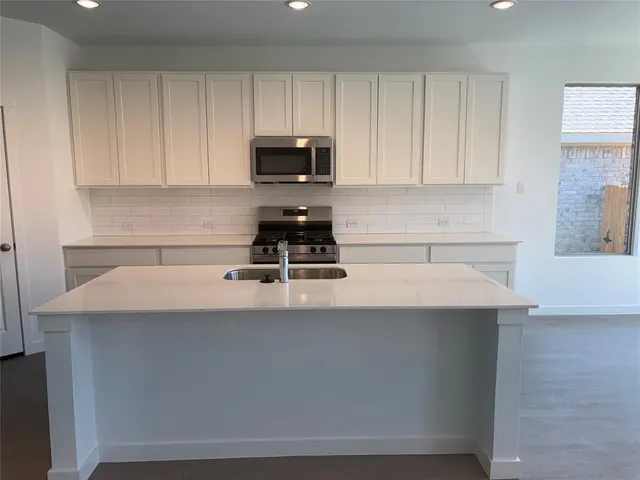 Photo 3 — 9104 SW 19th Street, Oklahoma City, OK 73128