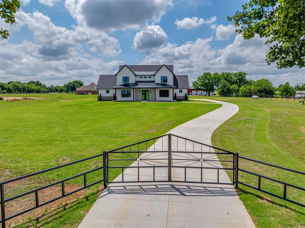 Photo 2 — 5139 N McDonald Road, Choctaw, OK 73020