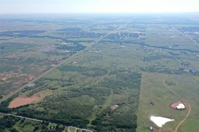 Photo 3 — 75th Street, Lawton, OK 73507