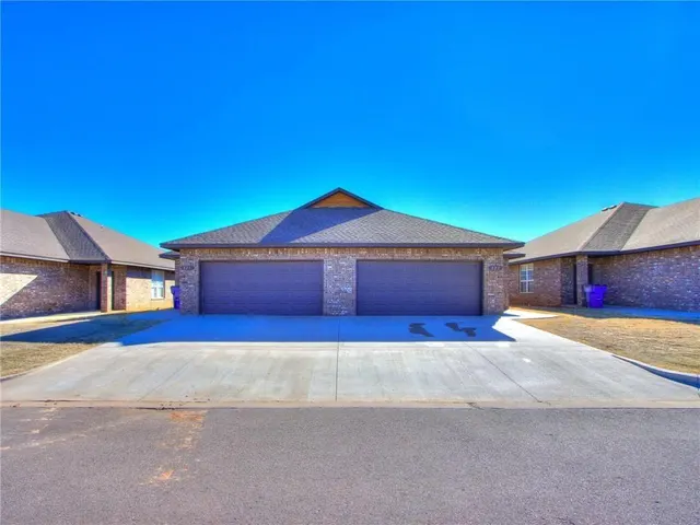 Front exterior — 3028 Sydney Way, Chickasha, OK 73018