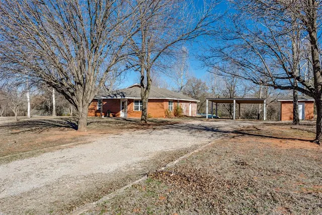 Front exterior — 8001 Bethel Road, Norman, OK 73026