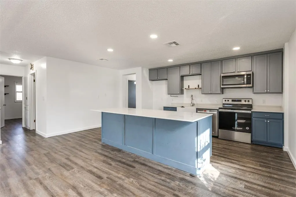 Photo 4 — 8001 Bethel Road, Norman, OK 73026
