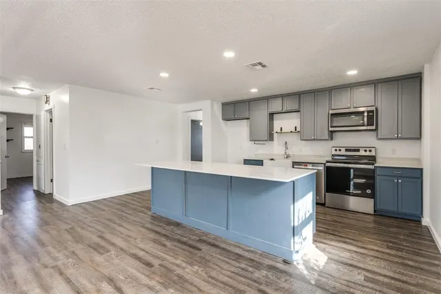 Photo 4 — 8001 Bethel Road, Norman, OK 73026